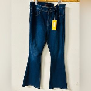 WOMENS BOOT CUT JEANS